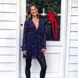 Aly Daly Roses Print Dress